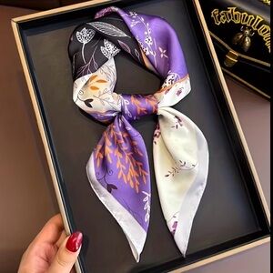 Elegant Purple and White Scarf